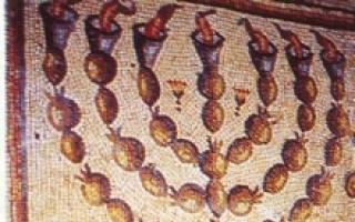 Златна менора Седем разклонен свещник, най-старият символ на юдаизма